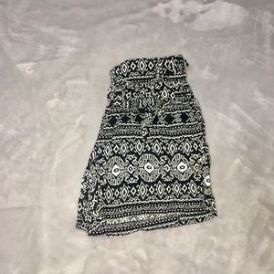 Pattern shorts